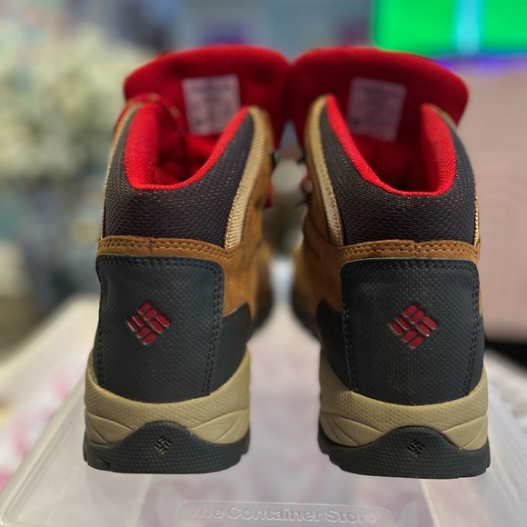 Columbia Hiking Boots - Picture 2 of 5